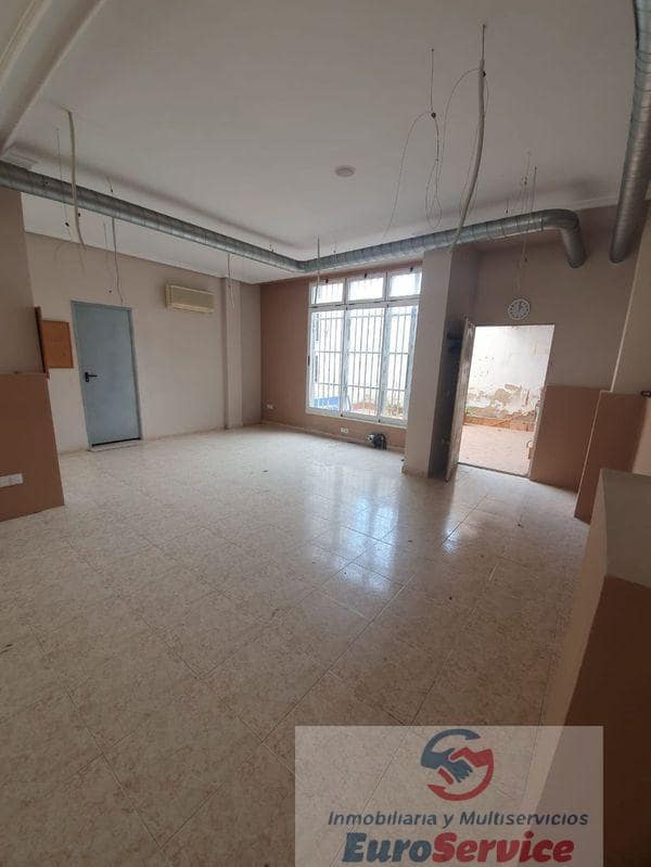 3 soveværelse Erhverv til leje i Valencia by - € 925 (Ref: 9354122)