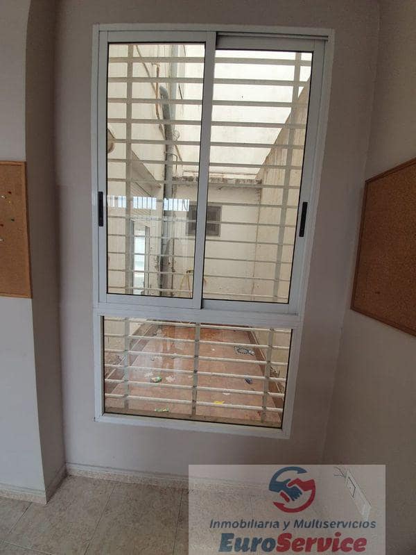 3 soveværelse Erhverv til leje i Valencia by - € 925 (Ref: 9354122)