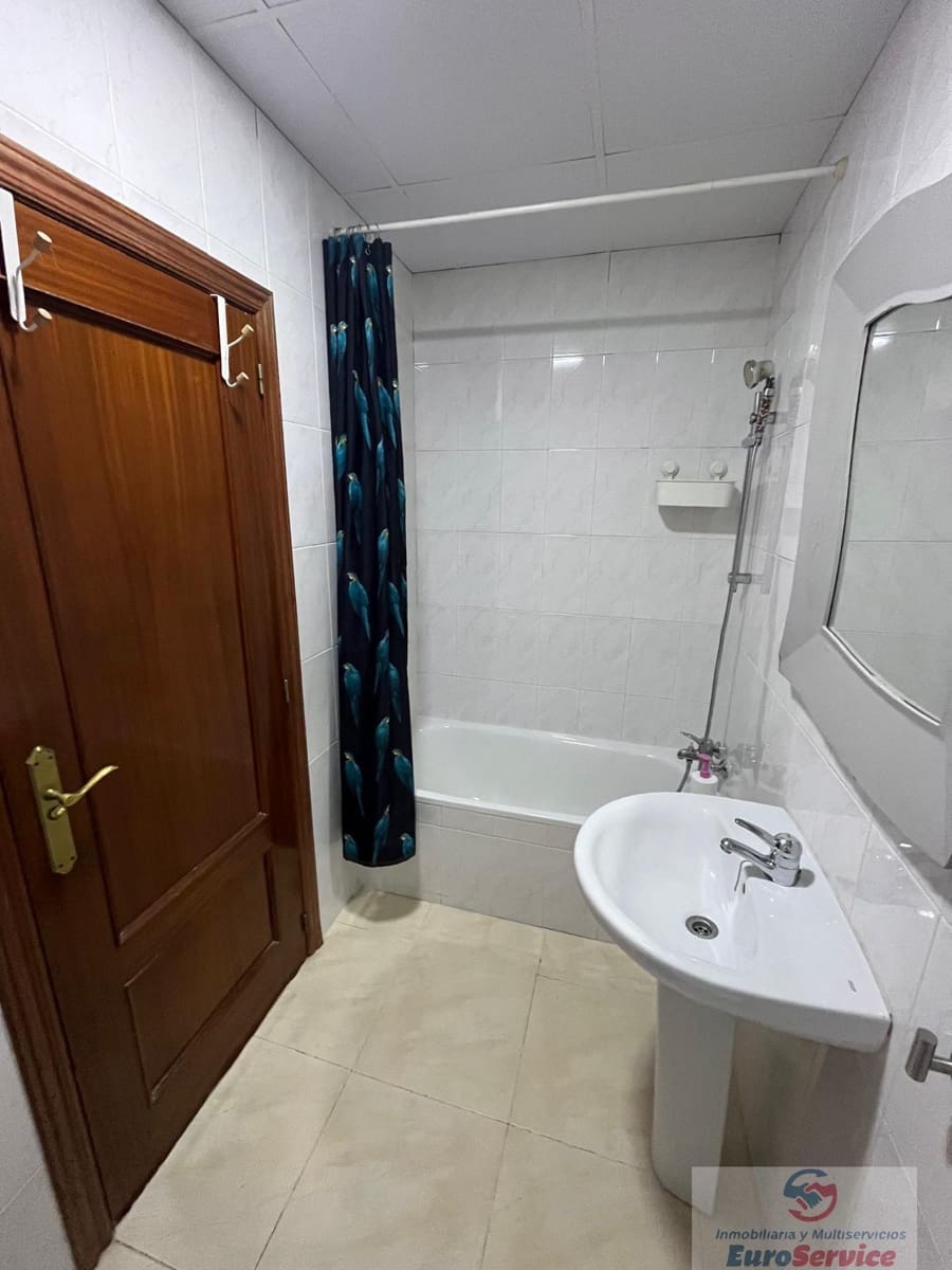 2 sovrum Lägenhet att hyra i Valencia stad - 1 190 € (Ref: 9354123)