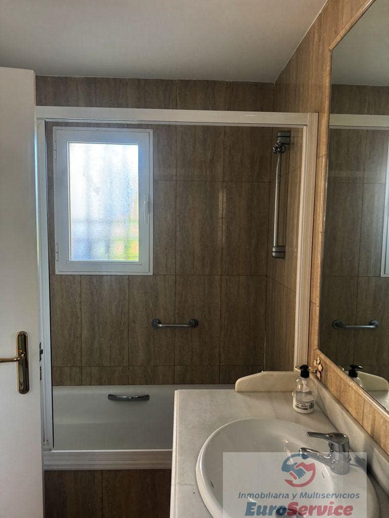 4 bedroom Villa for rent in L'Eliana with pool garage - € 2,690 (Ref: 9354124)