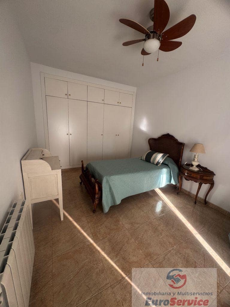 4 bedroom Villa for rent in L'Eliana with pool garage - € 2,690 (Ref: 9354124)