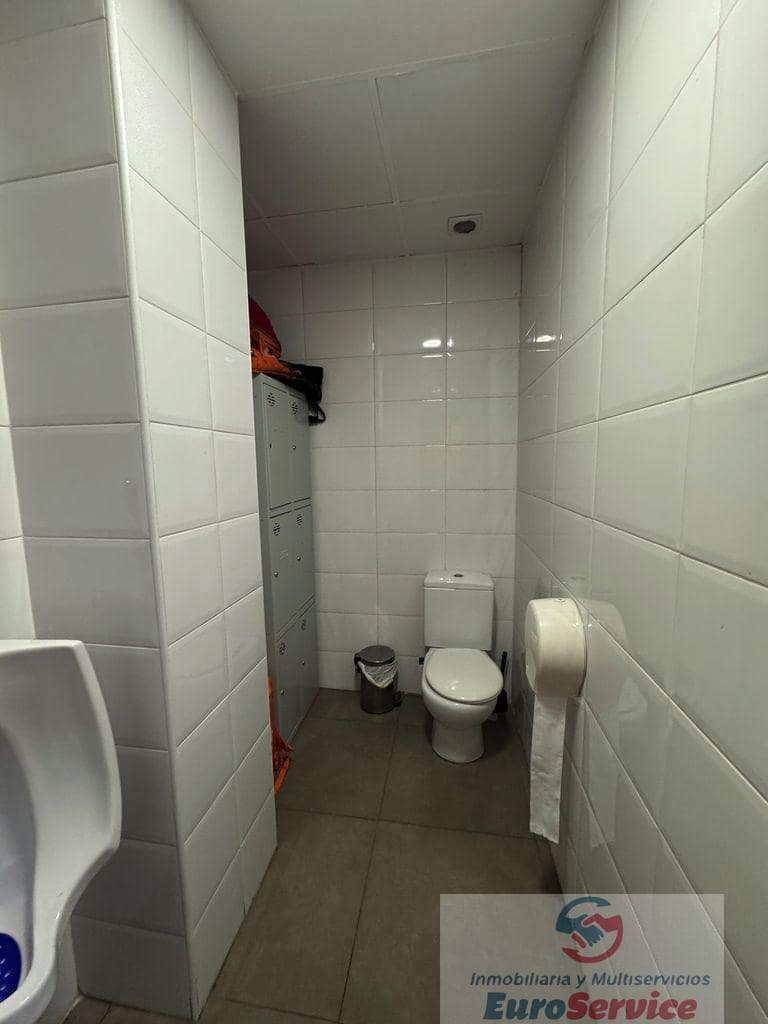 1 bedroom Commercial for sale in Valencia city - € 65,000 (Ref: 9354128)