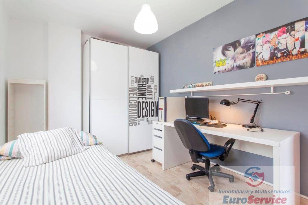 4 sovrum Villa att hyra i Chiva med pool garage - 2 700 € (Ref: 9354129)