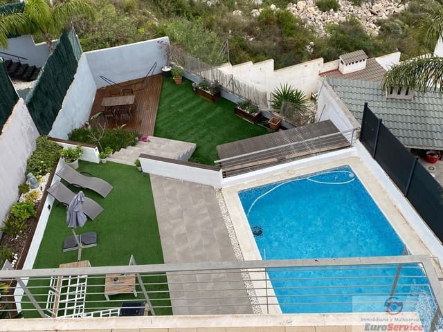 4 soverom Villa til salgs i Chiva med svømmebasseng garasje - € 609 000 (Ref: 9354130)