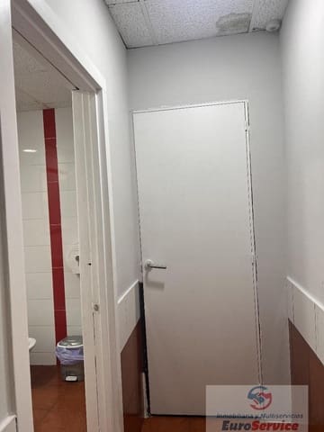 4 slaapkamer Commercieel te huur in Marxalenes, Valencia stad - € 49.000 (Ref: 9354135)