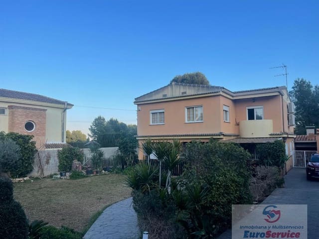 5 soverom Villa til salgs i Chiva med svømmebasseng - € 390 000 (Ref: 9354139)