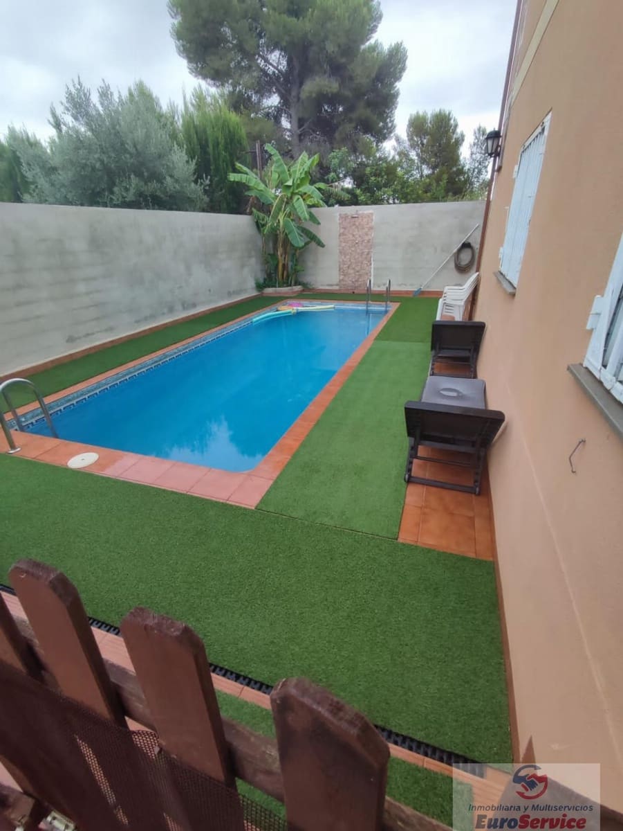 5 soverom Villa til salgs i Chiva med svømmebasseng - € 390 000 (Ref: 9354139)