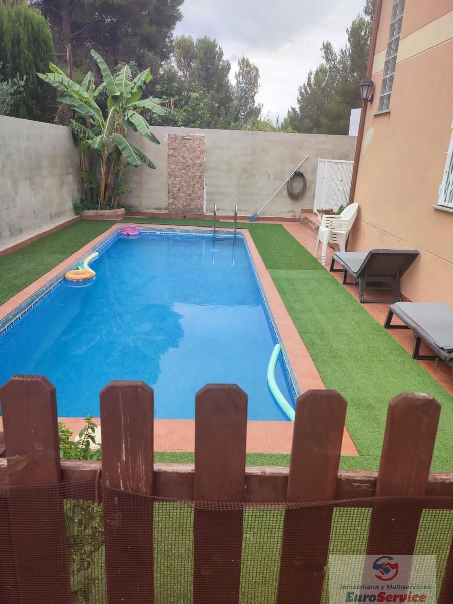 5 soverom Villa til salgs i Chiva med svømmebasseng - € 390 000 (Ref: 9354139)