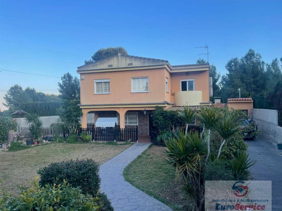 5 soverom Villa til salgs i Chiva med svømmebasseng - € 390 000 (Ref: 9354139)