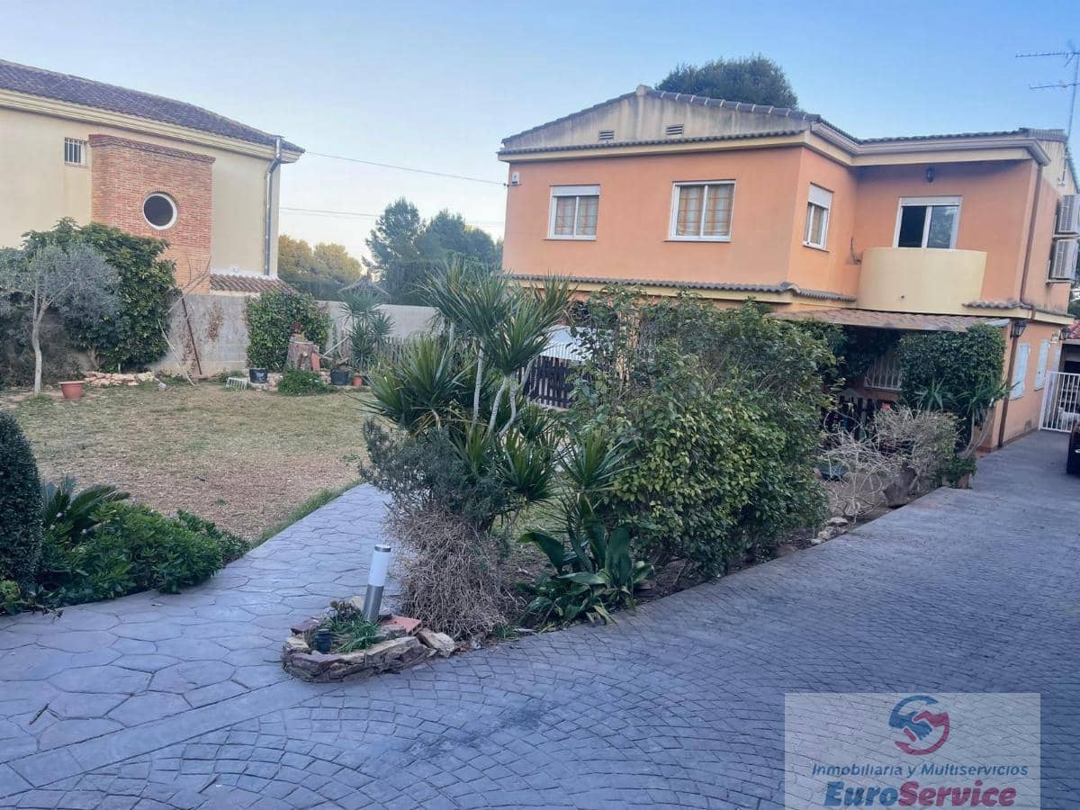 5 soverom Villa til salgs i Chiva med svømmebasseng - € 390 000 (Ref: 9354139)