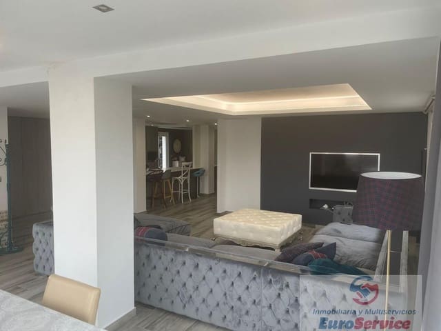 4 bedroom Villa for sale in Valencia city with garage - € 520,000 (Ref: 9354140)