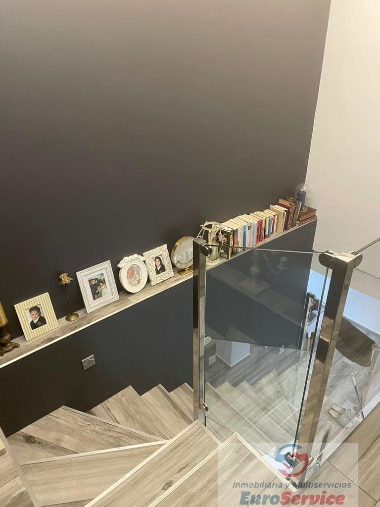 4 soverom Villa til salgs i Valencia by med garasje - € 520 000 (Ref: 9354140)