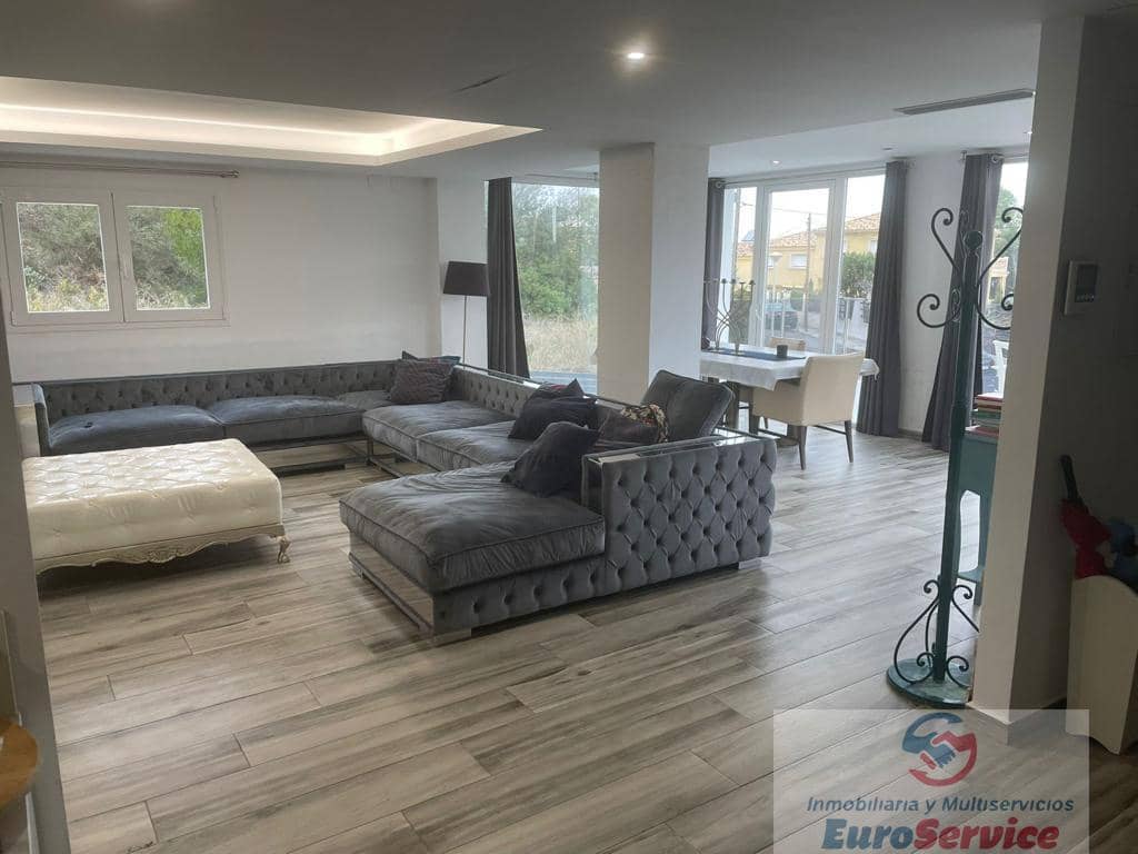 4 soverom Villa til salgs i Valencia by med garasje - € 520 000 (Ref: 9354140)