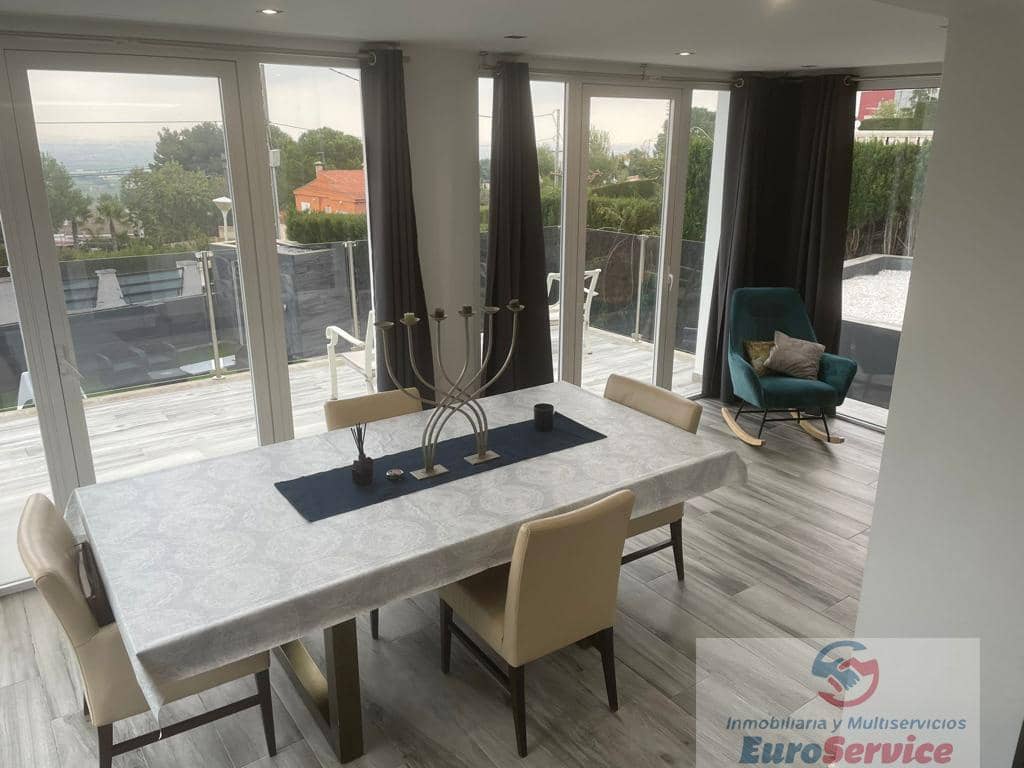 4 soverom Villa til salgs i Valencia by med garasje - € 520 000 (Ref: 9354140)