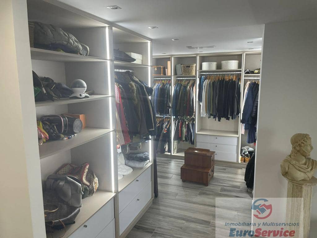 4 soverom Villa til salgs i Valencia by med garasje - € 520 000 (Ref: 9354140)