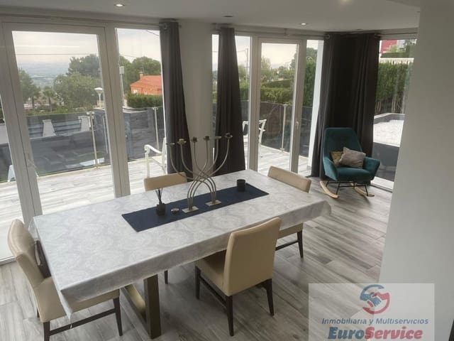 4 bedroom Villa for sale in Valencia city with garage - € 520,000 (Ref: 9354140)