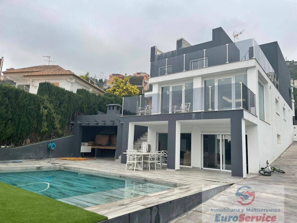 4 soverom Villa til salgs i Valencia by med garasje - € 520 000 (Ref: 9354140)