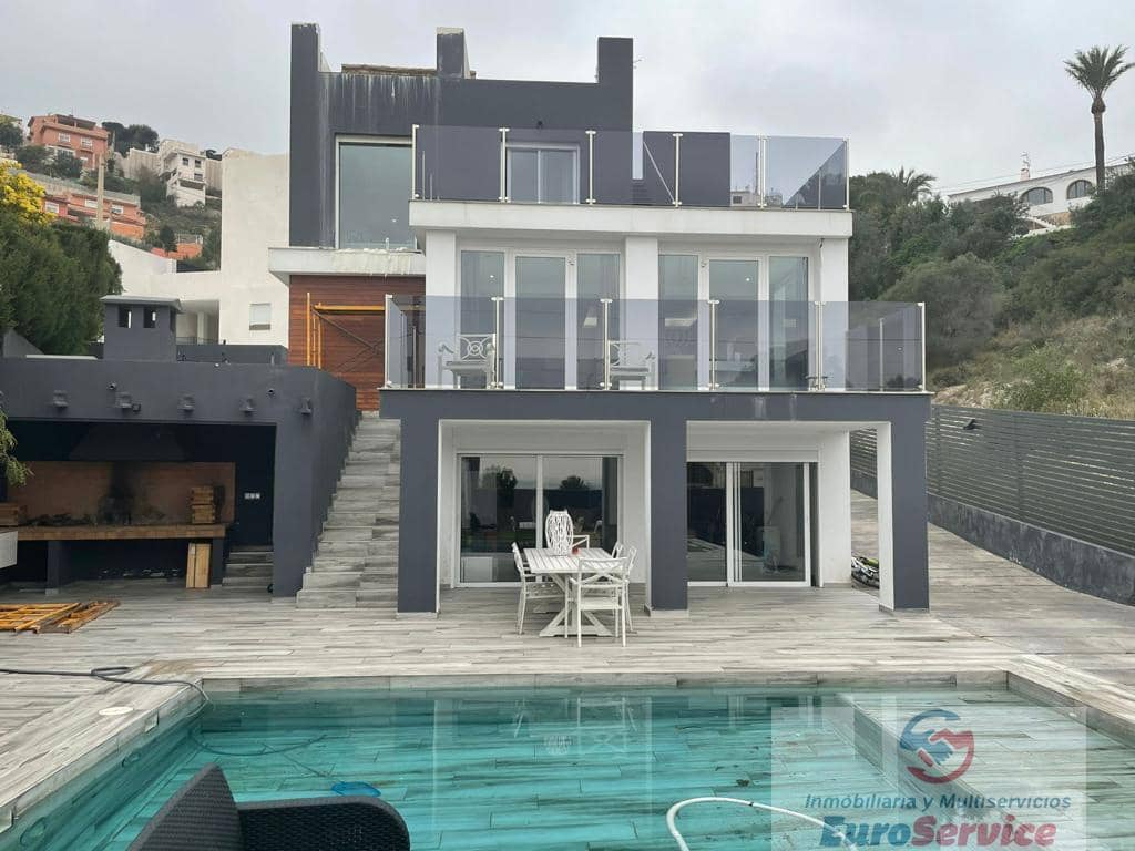 4 soverom Villa til salgs i Valencia by med garasje - € 520 000 (Ref: 9354140)