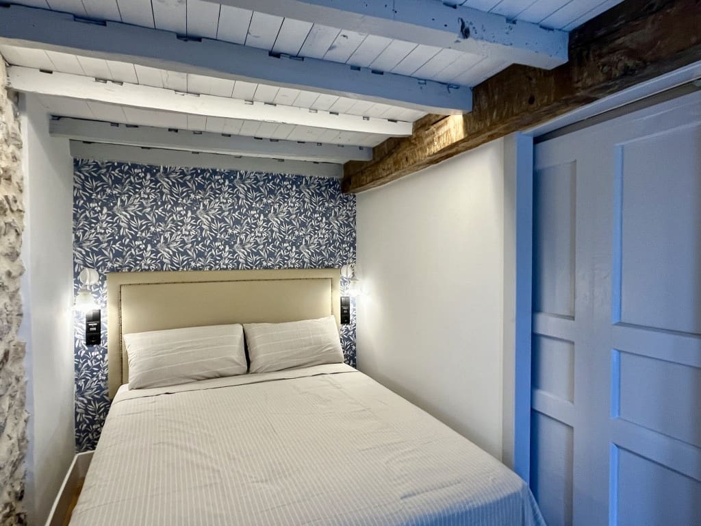 2 bedroom Finca/Country House for sale in Llanes with garage €