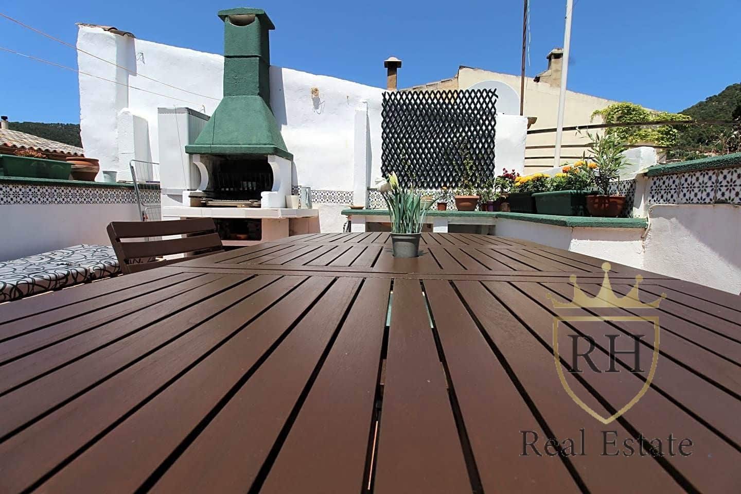 3 soveværelse Villa til salg i Alaro med garage - € 580.000 (Ref: 8374419)