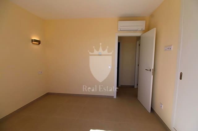 3 soveværelse Villa til salg i Campos med swimmingpool garage - € 745.000 (Ref: 8374444)