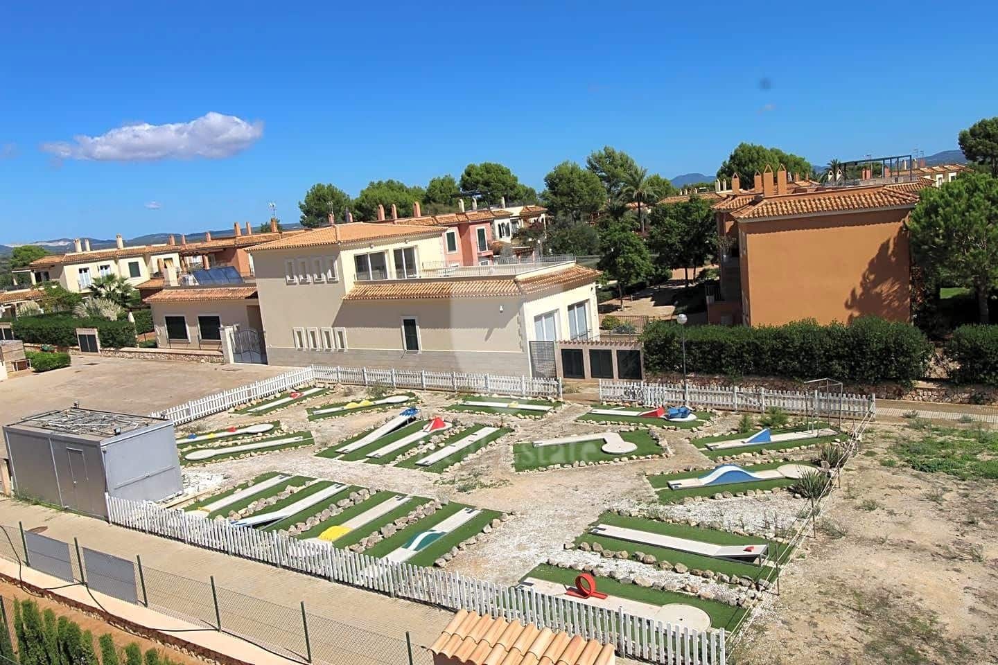 3 soveværelse Villa til salg i Campos med swimmingpool garage - € 745.000 (Ref: 8374444)