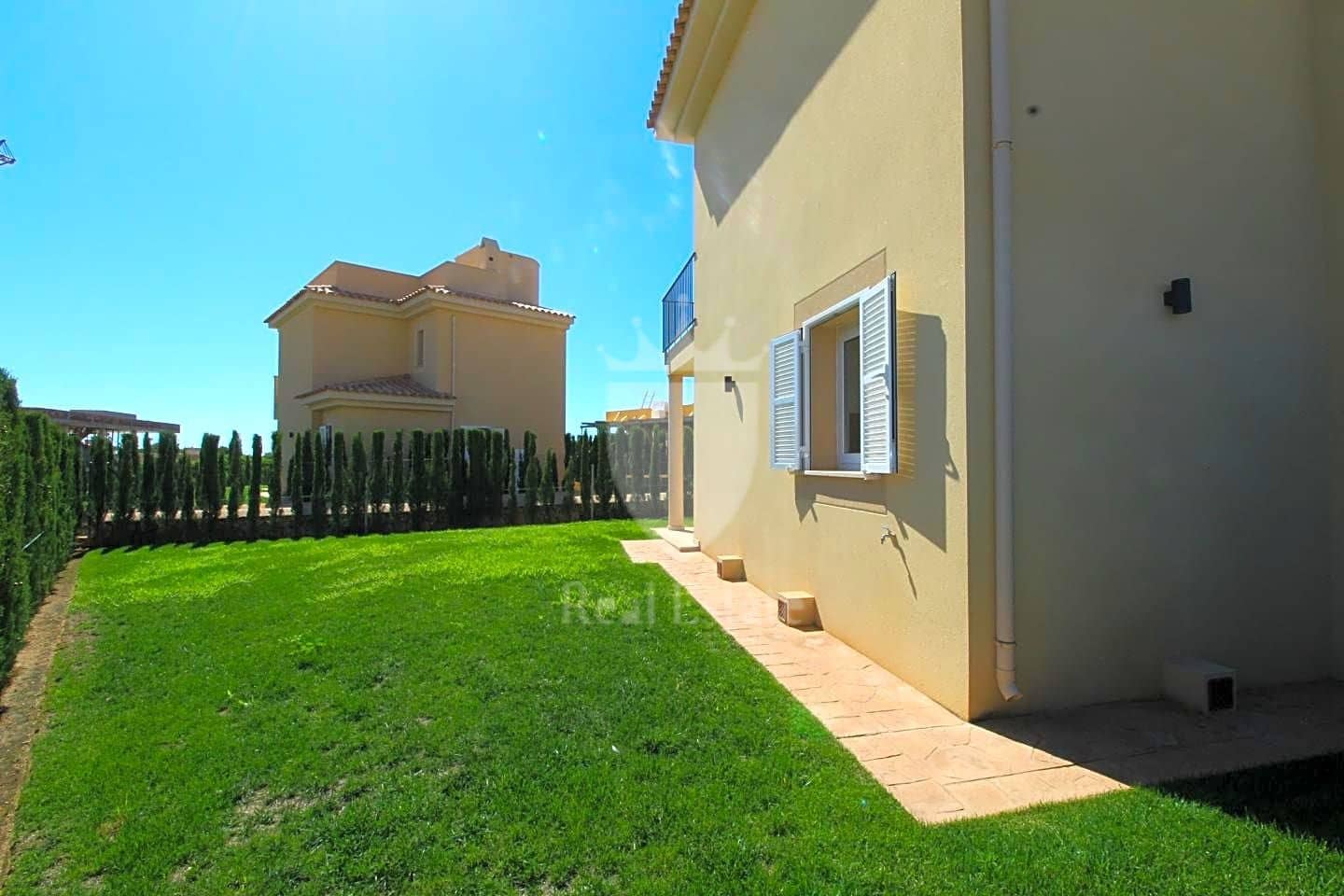 2 sypialnia Willa na sprzedaż w Campos z basenem garażem - 695 000 € (Ref: 8374445)