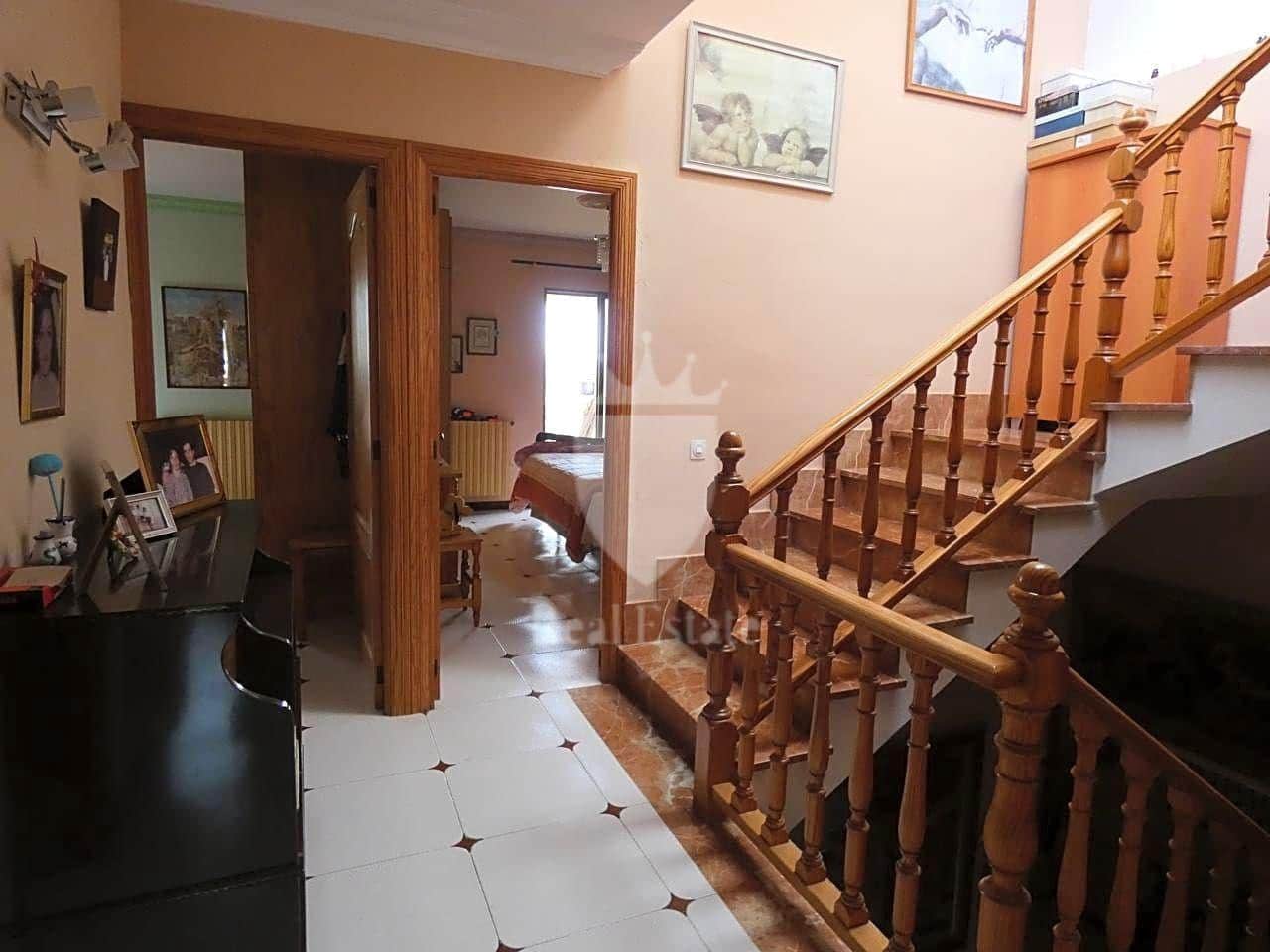 6 bedroom Flat for sale in Palma de Mallorca with garage - € 1,750,000 (Ref: 8374447)