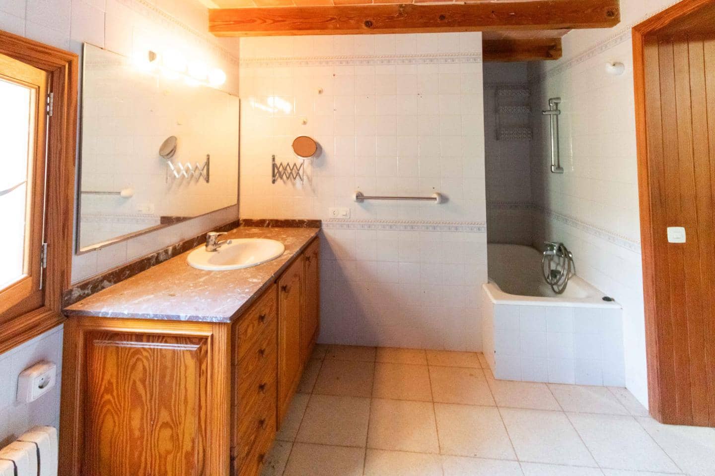 5 soverom Finca/Herregård til salgs i Santanyi med svømmebasseng garasje - € 950 000 (Ref: 8390186)