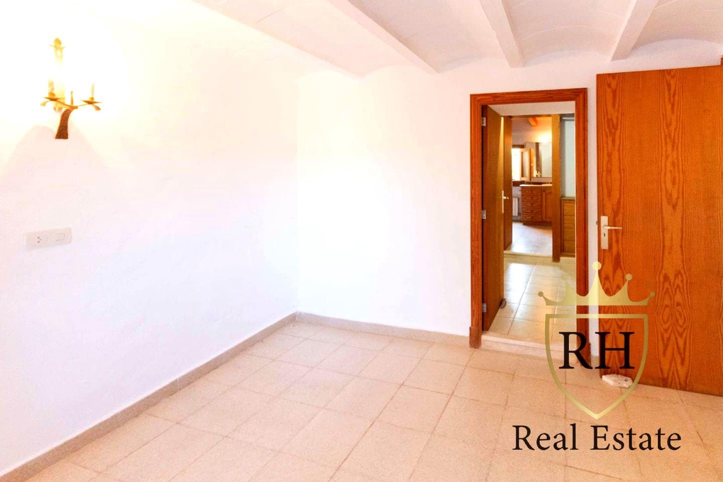 5 makuuhuone Maalaistalo myytävänä paikassa Santanyi mukana uima-altaan 
autotalli - 950 000 € (Ref: 8390186)