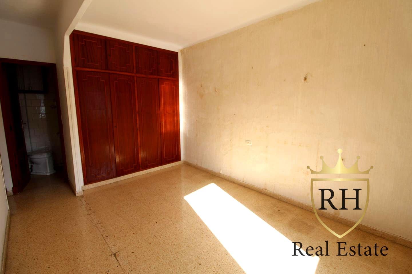 3 bedroom Flat for sale in Palma de Mallorca - € 700,000 (Ref: 8780887)