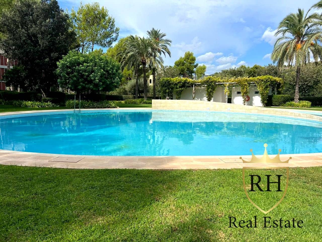3 bedroom Flat for rent in Magalluf with pool - € 4,666 (Ref: 9002402)