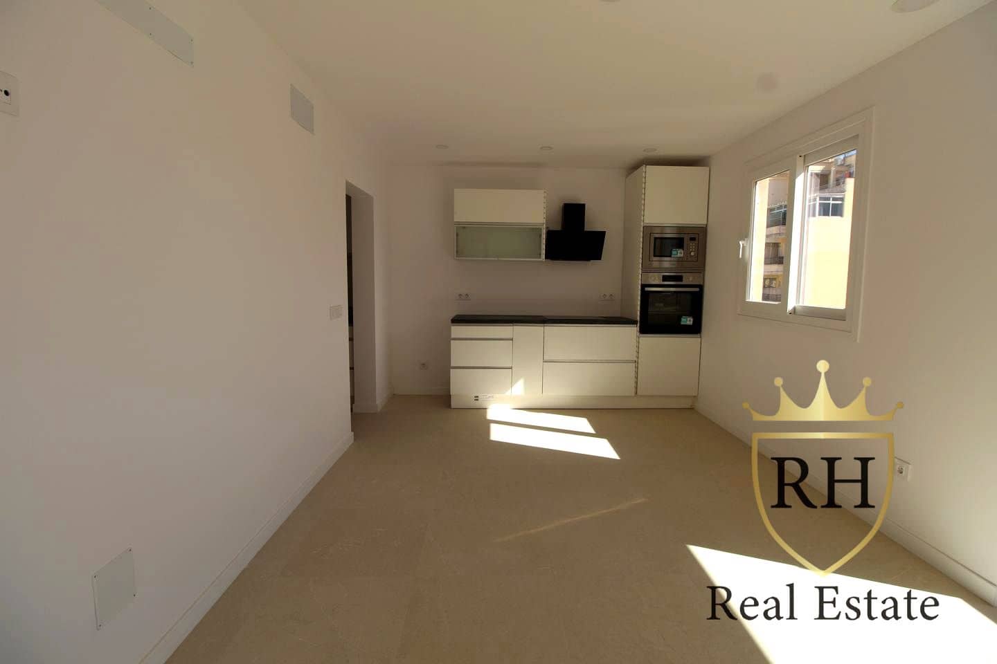 Piso de 3 habitaciones en Palma de Mallorca en venta - 450.000 € (Ref: 9130180)