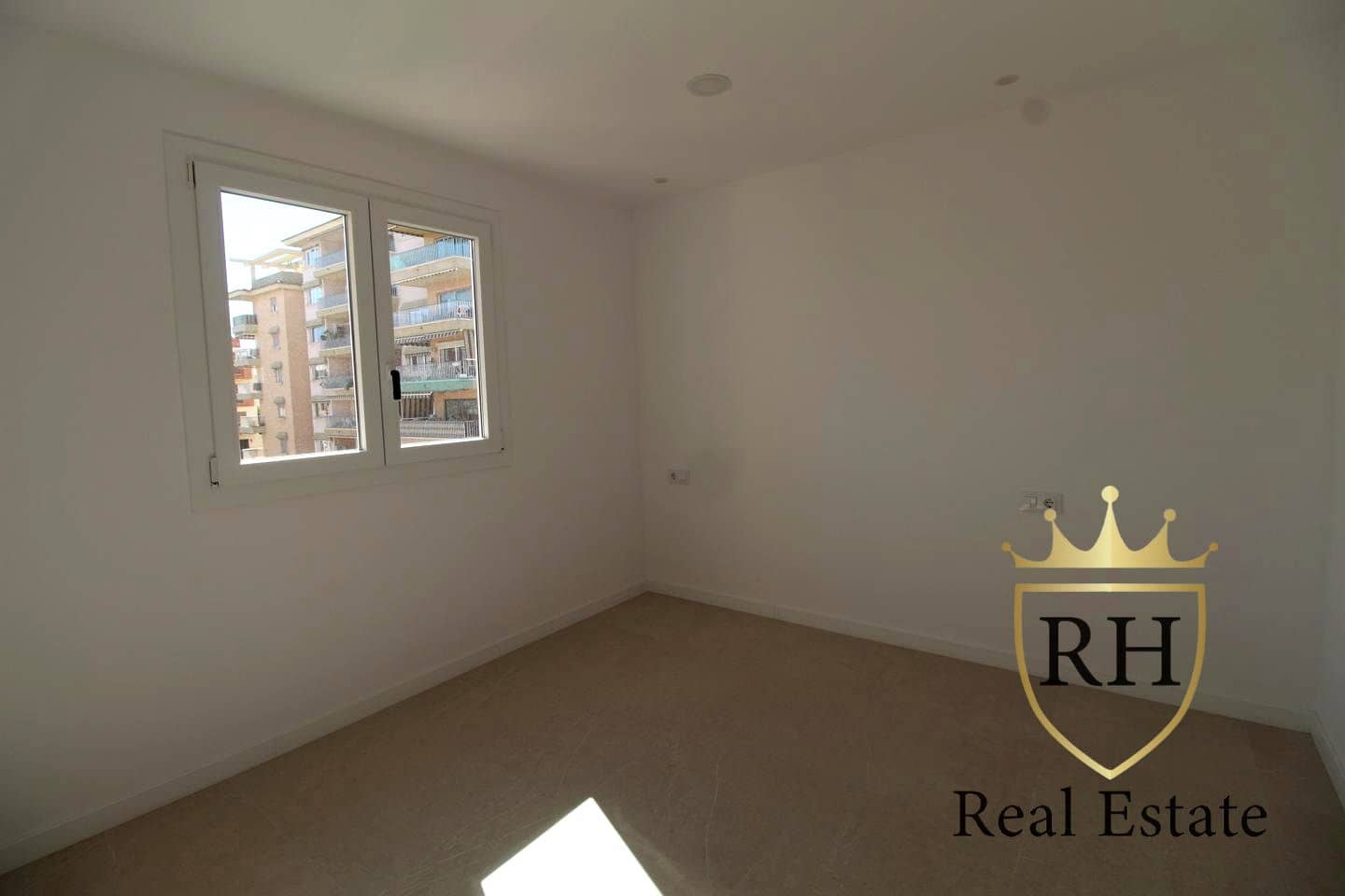 Piso de 3 habitaciones en Palma de Mallorca en venta - 450.000 € (Ref: 9130180)