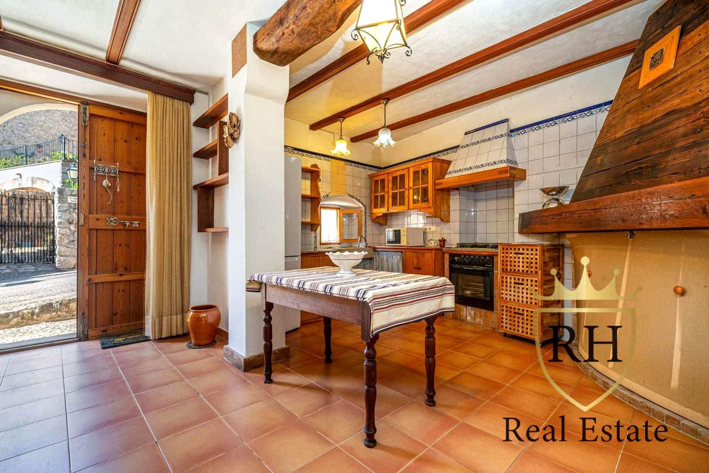 5 soveværelse Villa til salg i Selva med swimmingpool garage - € 795.000 (Ref: 9146652)