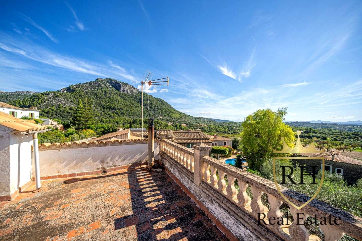 5 soveværelse Villa til salg i Selva med swimmingpool garage - € 795.000 (Ref: 9146652)