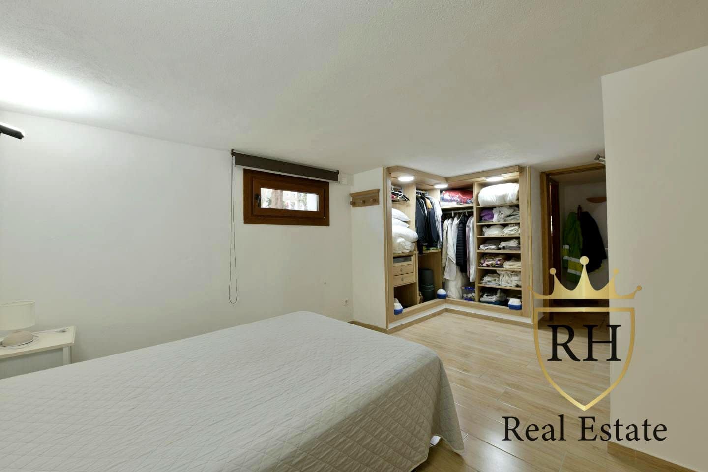 4 bedroom Villa for sale in Colonia de Sant Jordi - € 1,350,000 (Ref: 9467763)