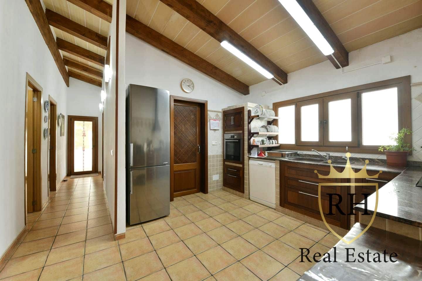 4 bedroom Villa for sale in Colonia de Sant Jordi - € 1,350,000 (Ref: 9467763)