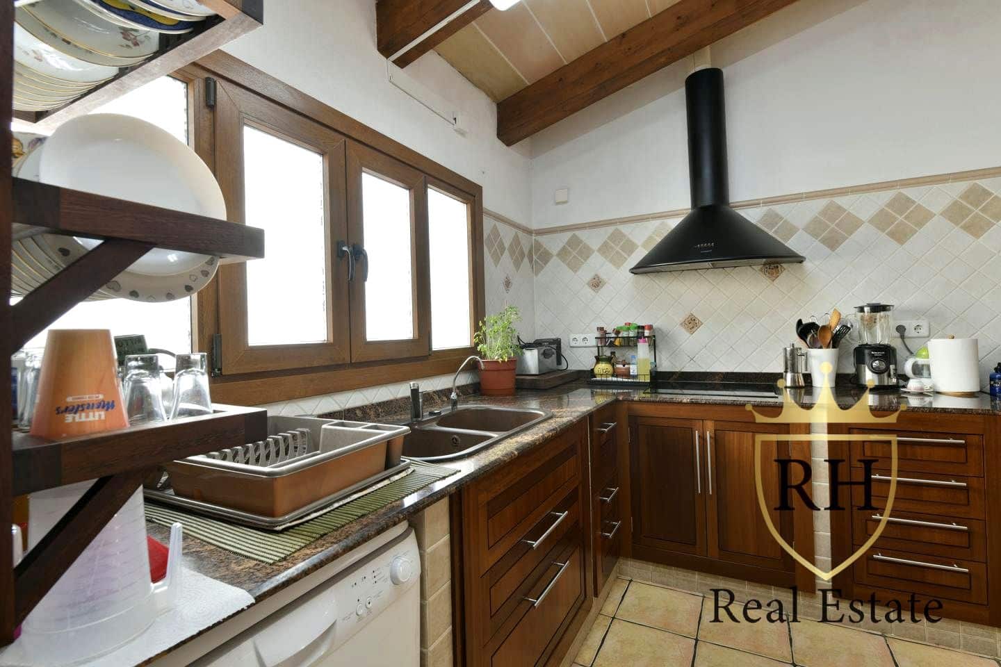 4 bedroom Villa for sale in Colonia de Sant Jordi - € 1,350,000 (Ref: 9467763)