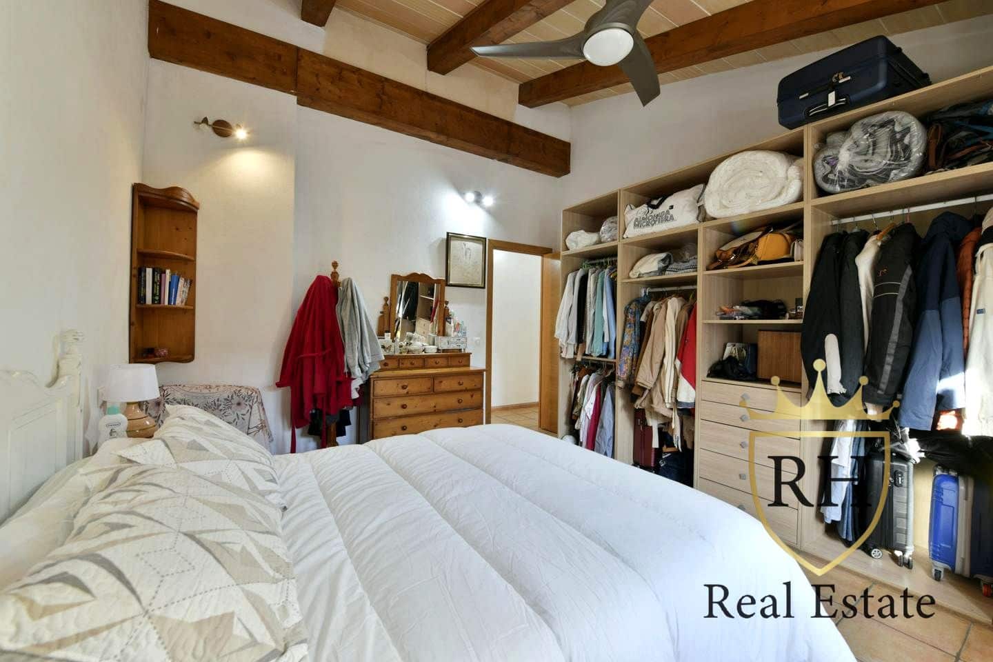 4 bedroom Villa for sale in Colonia de Sant Jordi - € 1,350,000 (Ref: 9467763)