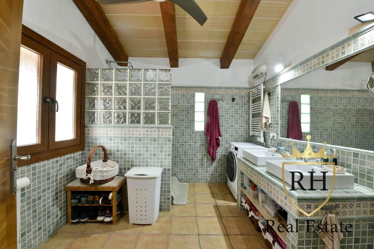 4 bedroom Villa for sale in Colonia de Sant Jordi - € 1,350,000 (Ref: 9467763)