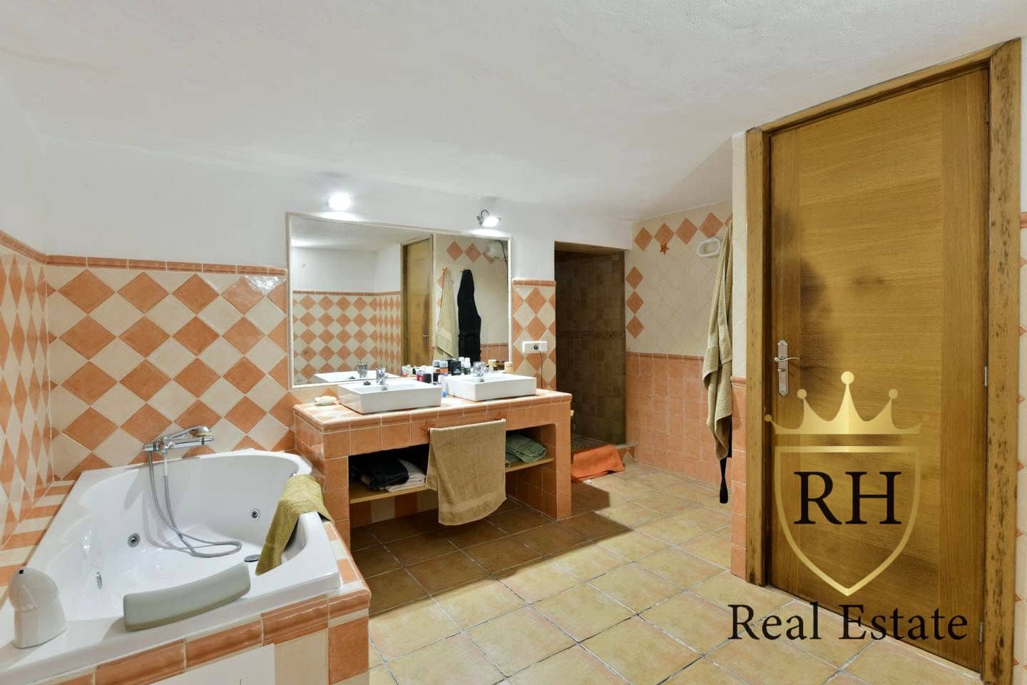 4 bedroom Villa for sale in Colonia de Sant Jordi - € 1,350,000 (Ref: 9467763)