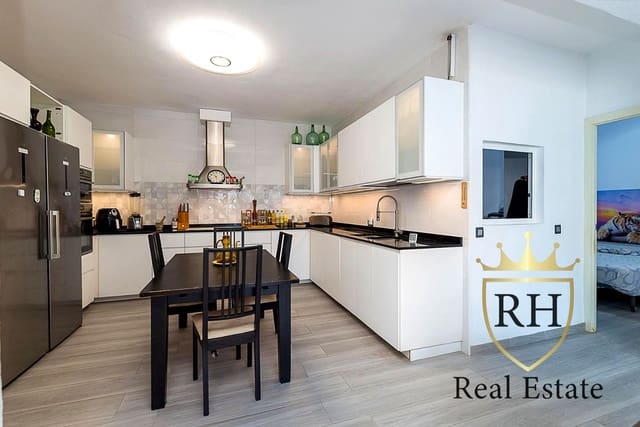 3 bedroom Villa for sale in L'Aranjassa / S'Aranjassa, Palma de Mallorca with garage - € 485,000 (Ref: 9624106)