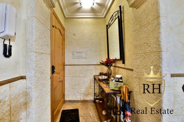 3 bedroom Flat for sale in Son Ferrer, Calvià with garage - € 455,000 (Ref: 9624107)