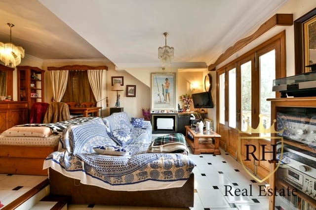 Chalet de 5 habitaciones en Marratxí en venta con piscina garaje - 850.000 € (Ref: 9684098)