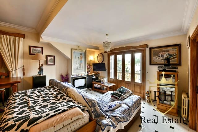 Chalet de 5 habitaciones en Marratxí en venta con piscina garaje - 850.000 € (Ref: 9684098)