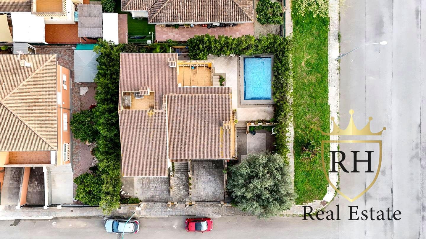 Chalet de 5 habitaciones en Marratxí en venta con piscina garaje - 850.000 € (Ref: 9684098)