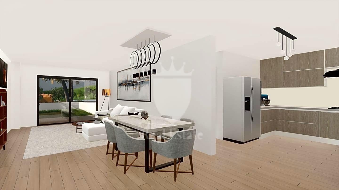 2 soverom Leilighet til salgs i Cala Bona med garasje - € 316 822 (Ref: 9688517)