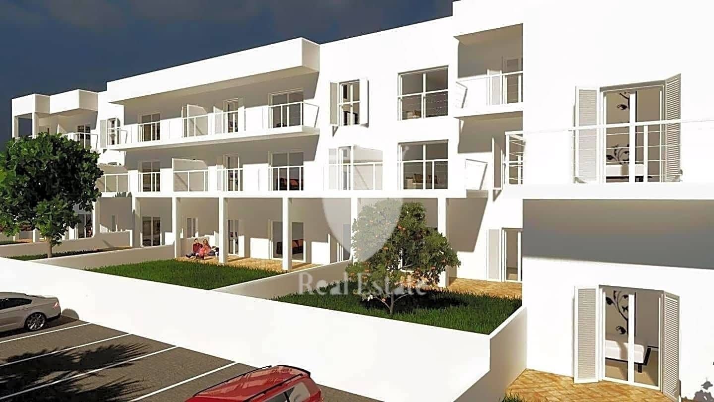 2 soverom Leilighet til salgs i Cala Bona med garasje - € 316 822 (Ref: 9688517)