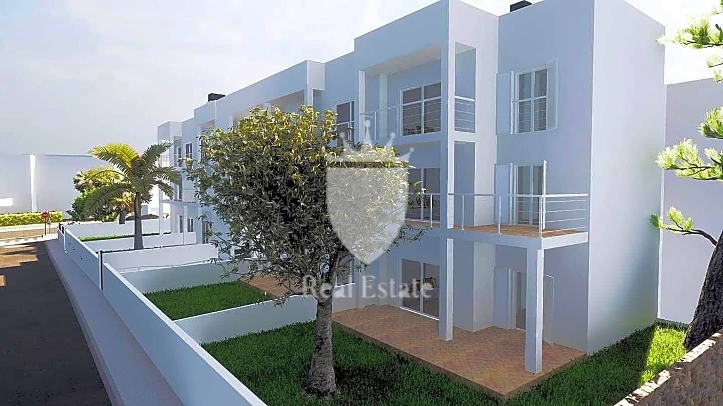 2 soverom Leilighet til salgs i Cala Bona med garasje - € 316 822 (Ref: 9688517)